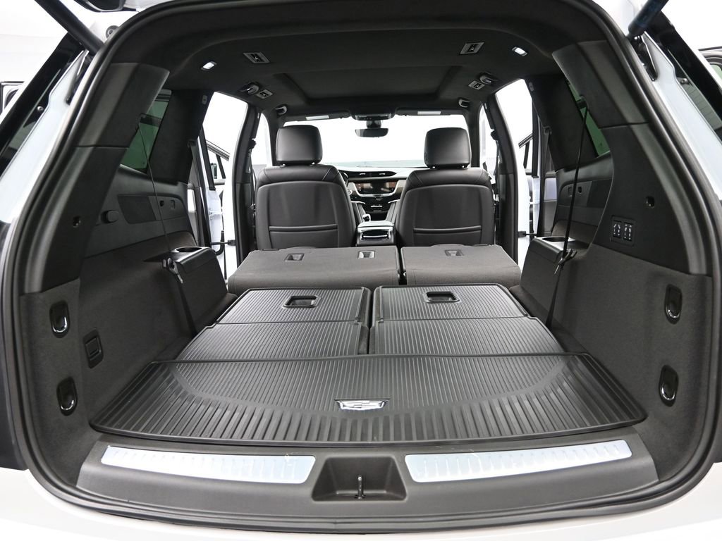 Certified 2025 Cadillac XT6 Premium Luxury w/ Platinum Package image 19