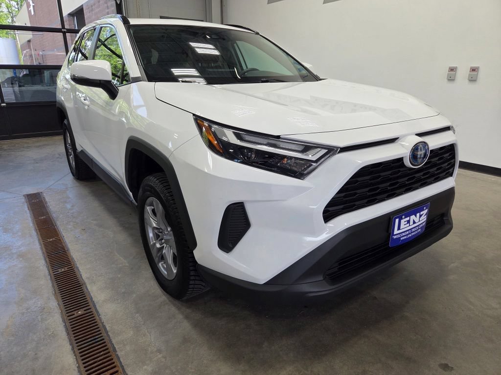 Used 2024 Toyota RAV4 XLE w/ Convenience Package AWD/4WD image 2