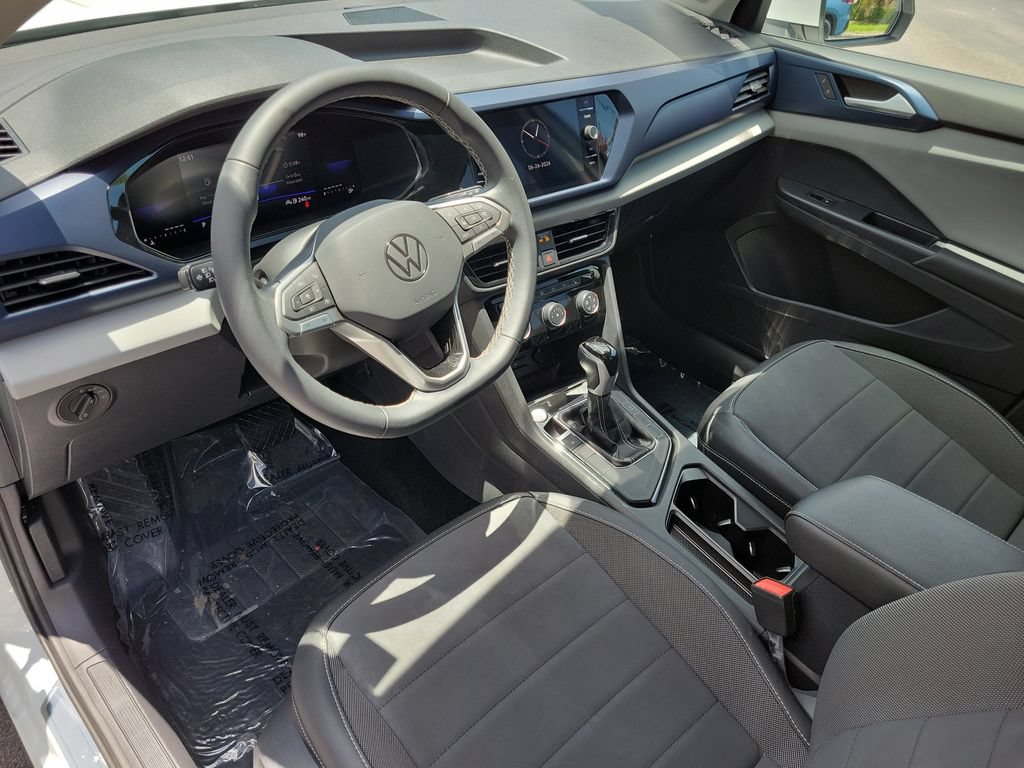 Used 2023 Volkswagen Taos SE FWD image 23
