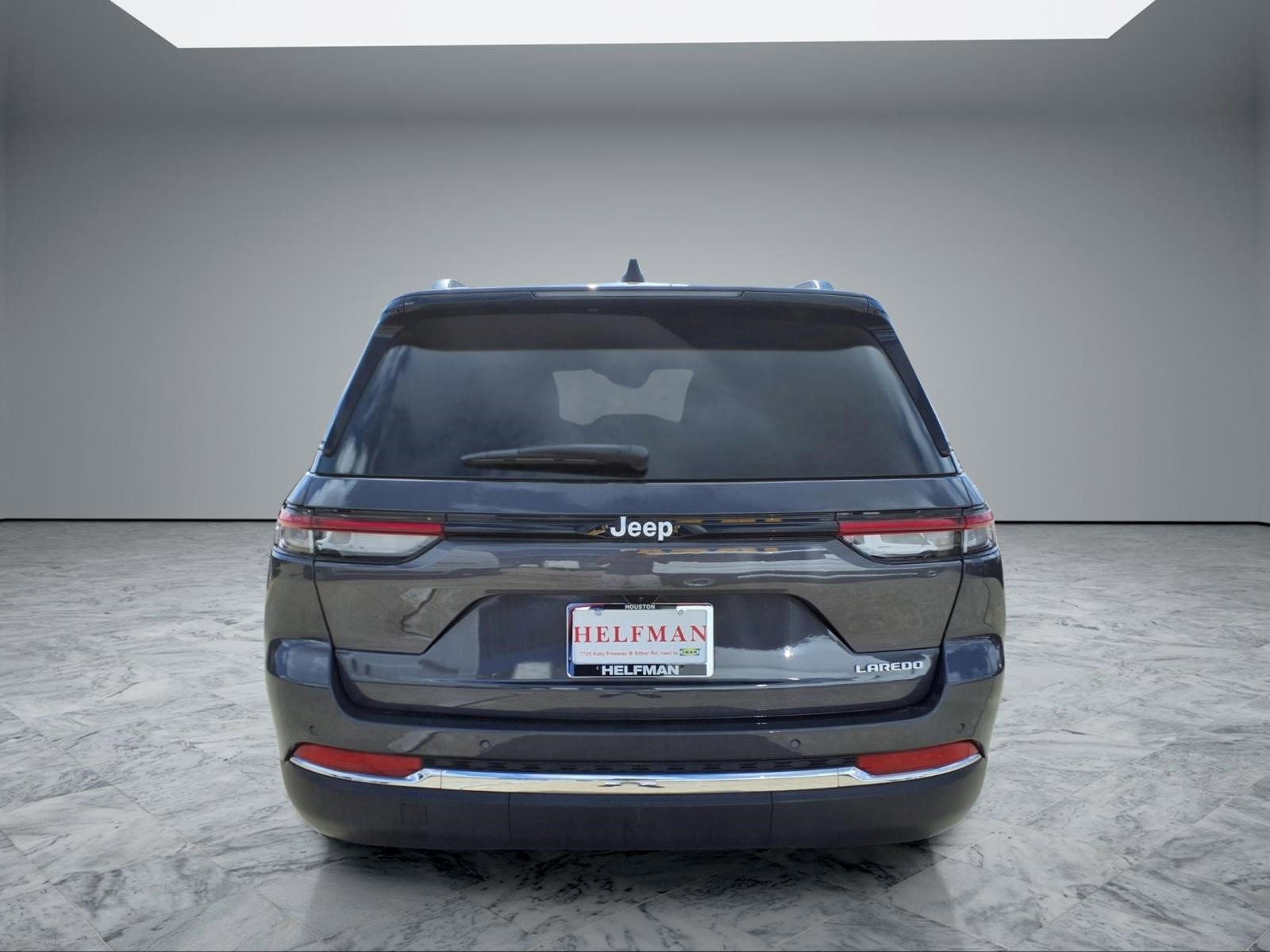 Used 2025 Jeep Grand Cherokee Laredo X RWD image 6