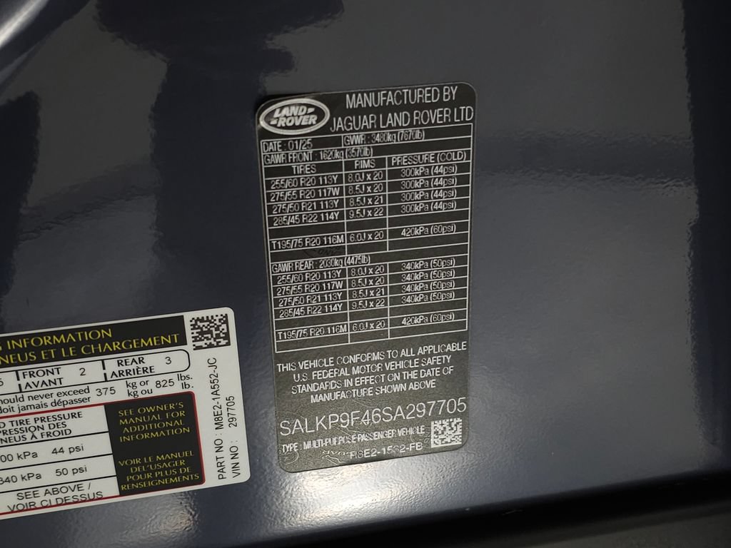 Certified 2025 Land Rover Range Rover SE AWD/4WD image 46