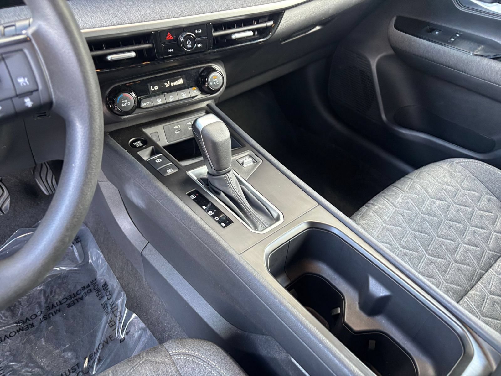 Used 2026 Nissan Kicks SV FWD image 39