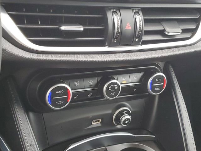 Used 2019 Alfa Romeo Stelvio w/ Nero Edizione image 18