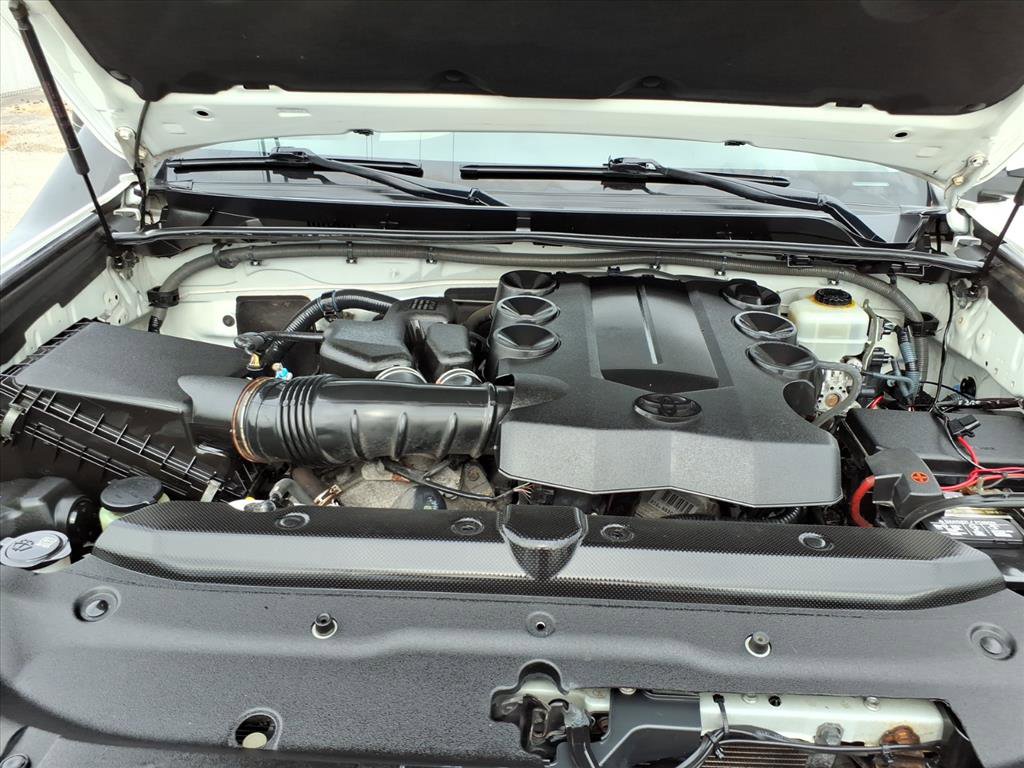 Used 2015 Toyota 4Runner SR5 image 10