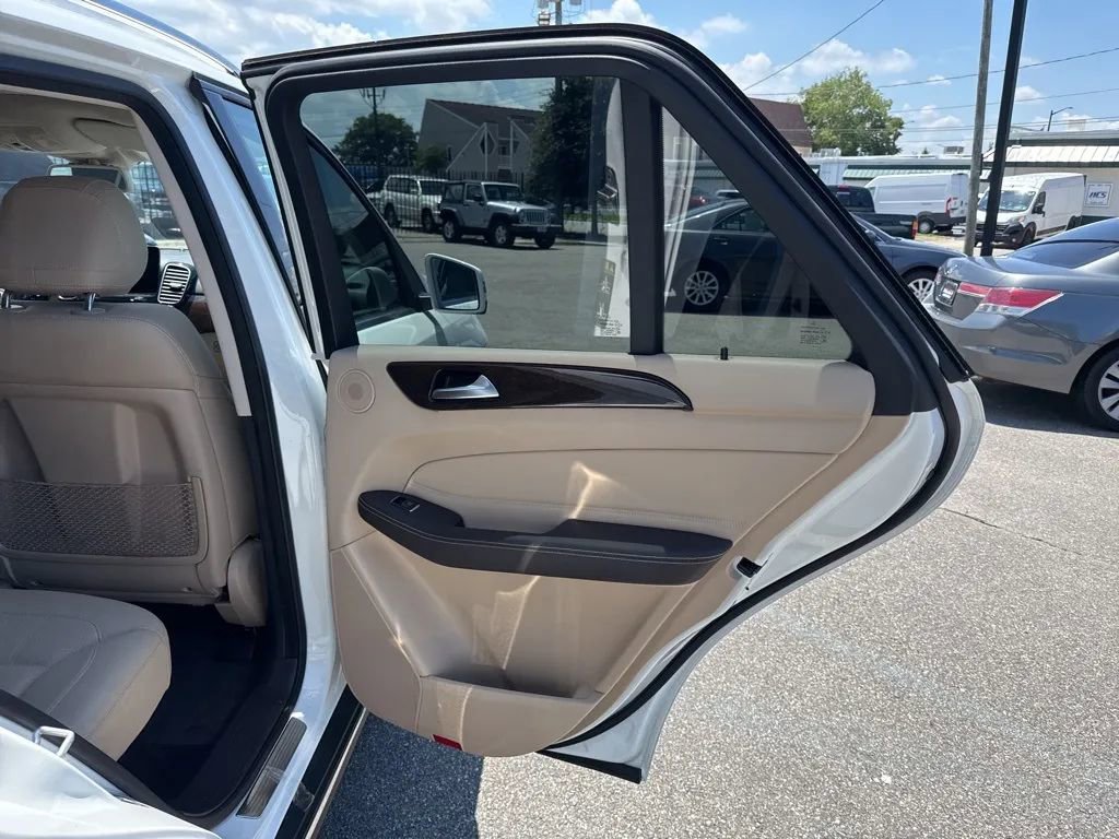 Used 2016 Mercedes-Benz GLE 350 image 18