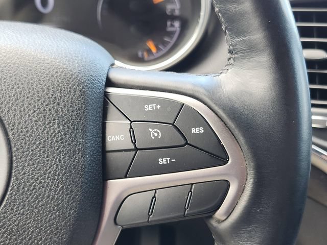 Used 2018 Jeep Grand Cherokee Altitude AWD/4WD image 22