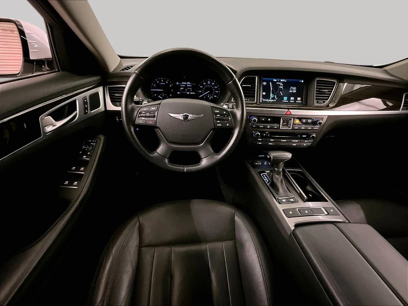 Used 2018 Genesis G80 3.8 AWD/4WD image 5