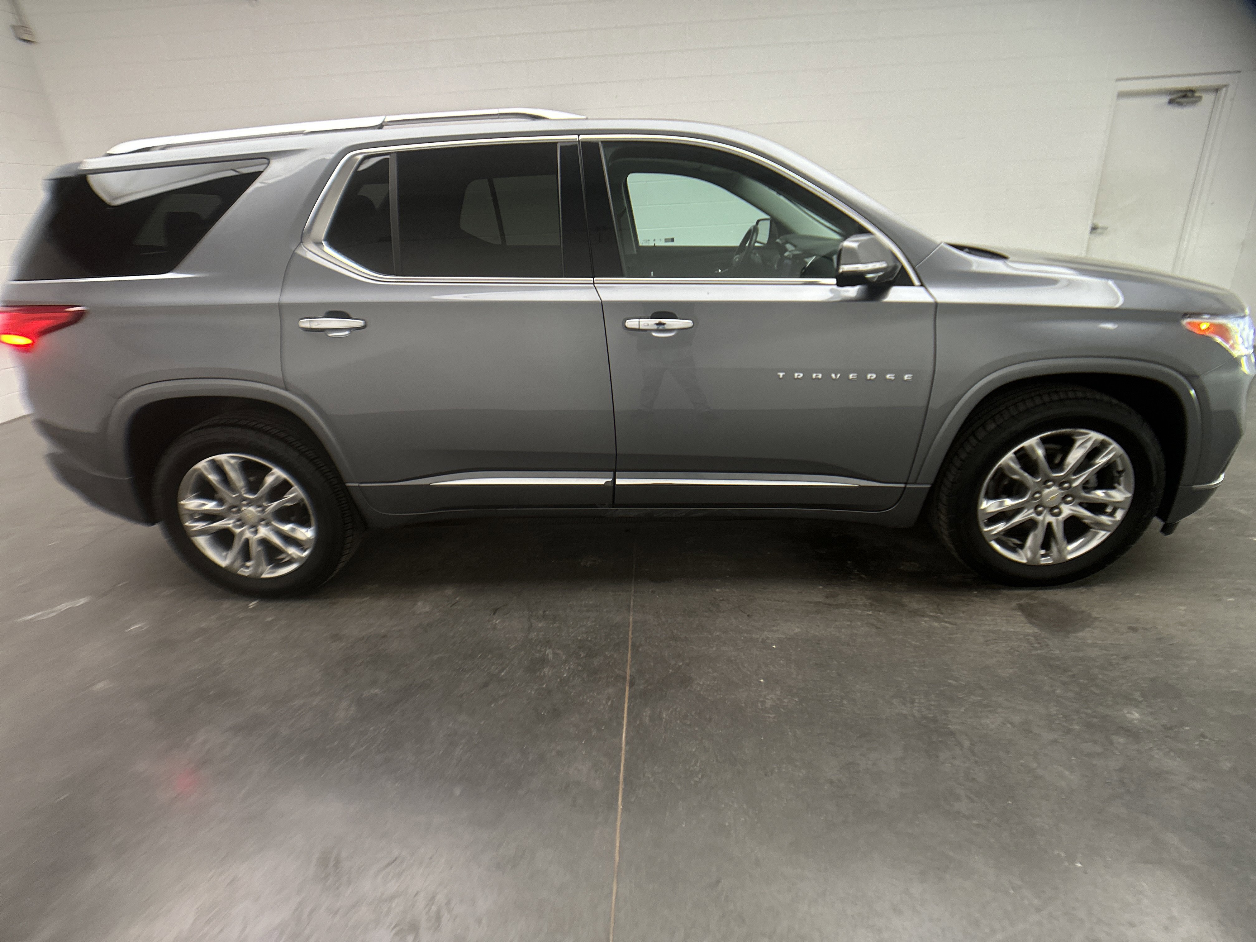 Used 2020 Chevrolet Traverse High Country image 10