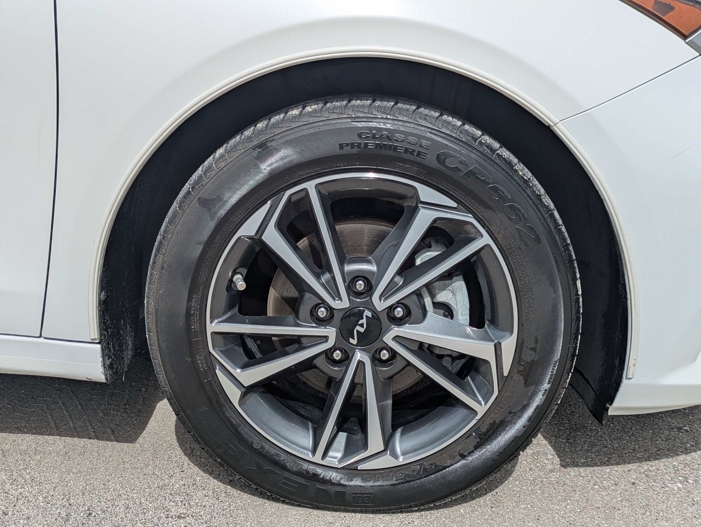 Certified 2022 Kia Forte LXS FWD image 11
