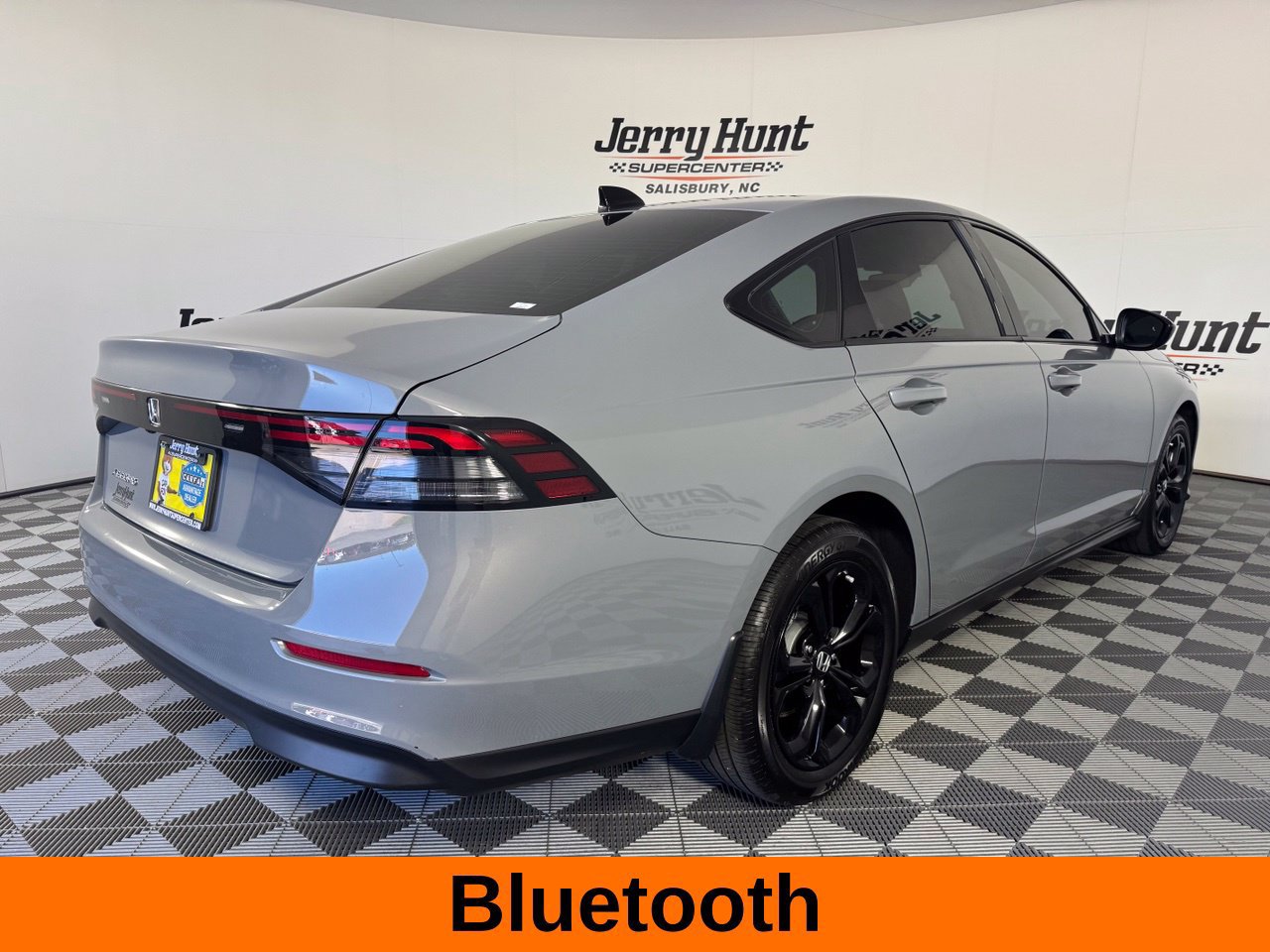 Used 2025 Honda Accord SE image 7
