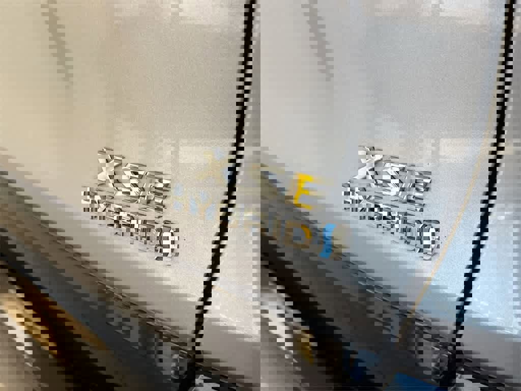 Used 2020 Toyota RAV4 XSE image 11