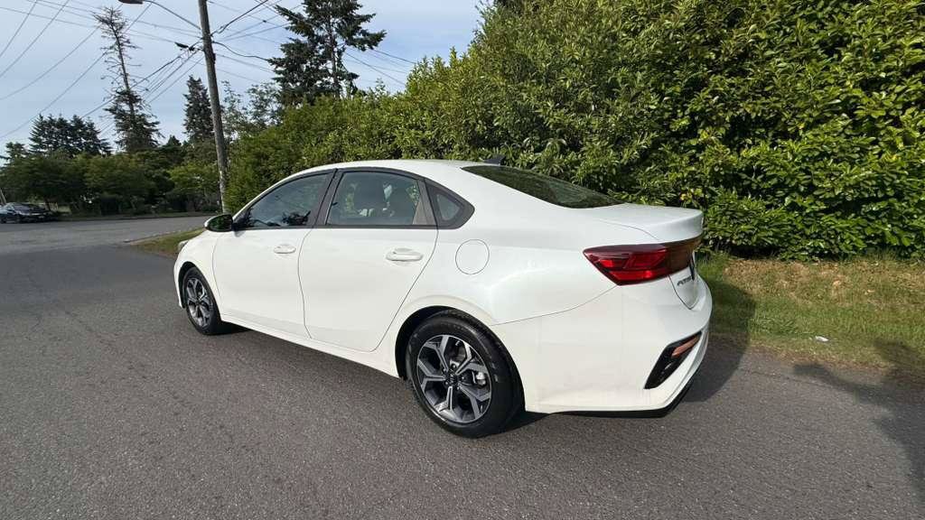 Used 2021 Kia Forte LXS FWD image 6