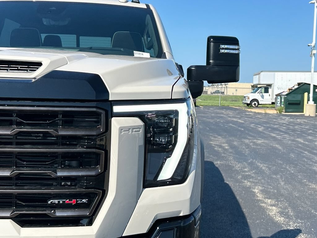 New 2026 GMC Sierra 2500 AT4X AWD/4WD image 12