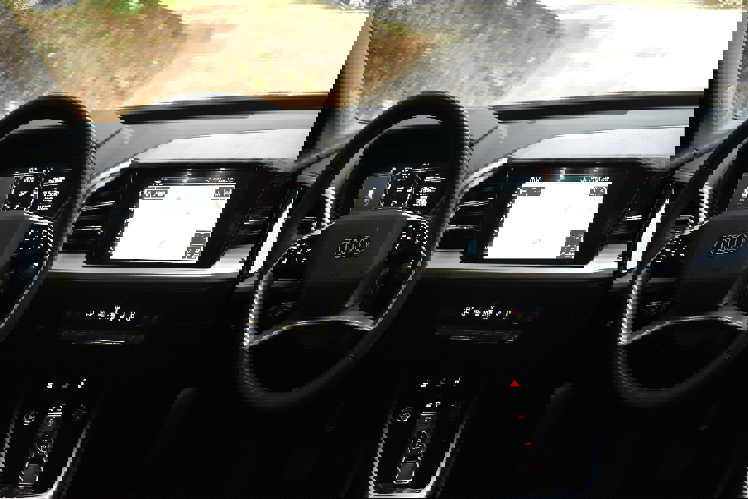 Used 2022 Audi Q4 e-tron Premium Plus w/ Premium Plus image 31