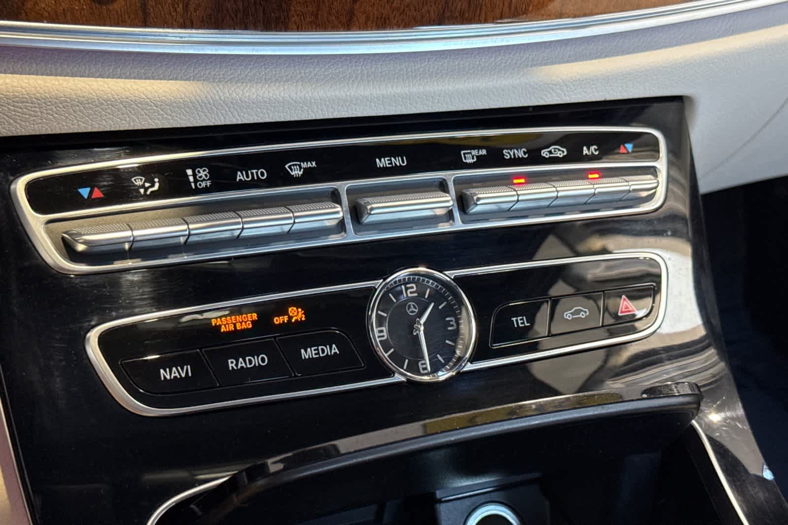 Used 2017 Mercedes-Benz E 300 image 19