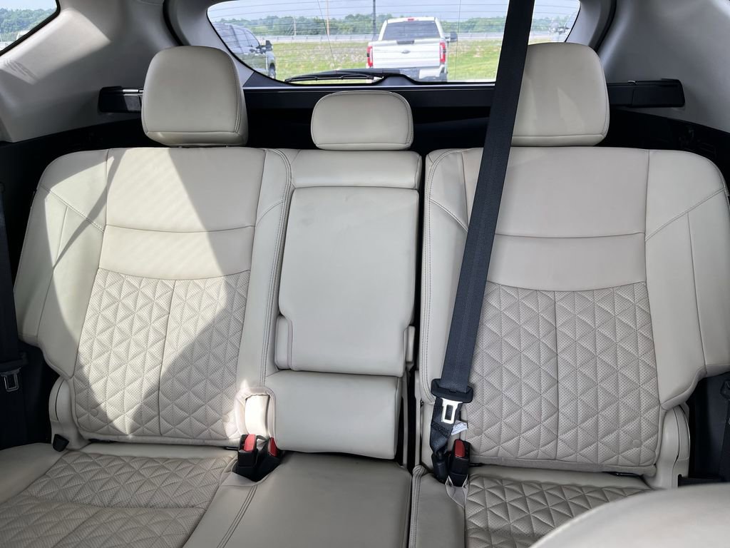 Used 2023 Nissan Murano Platinum w/ Cargo Package FWD image 23