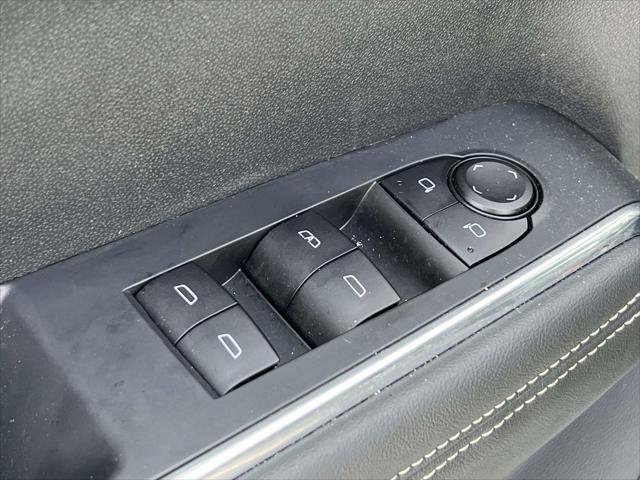 Used 2025 GMC Acadia Elevation w/ Elevation Premium Package FWD image 15