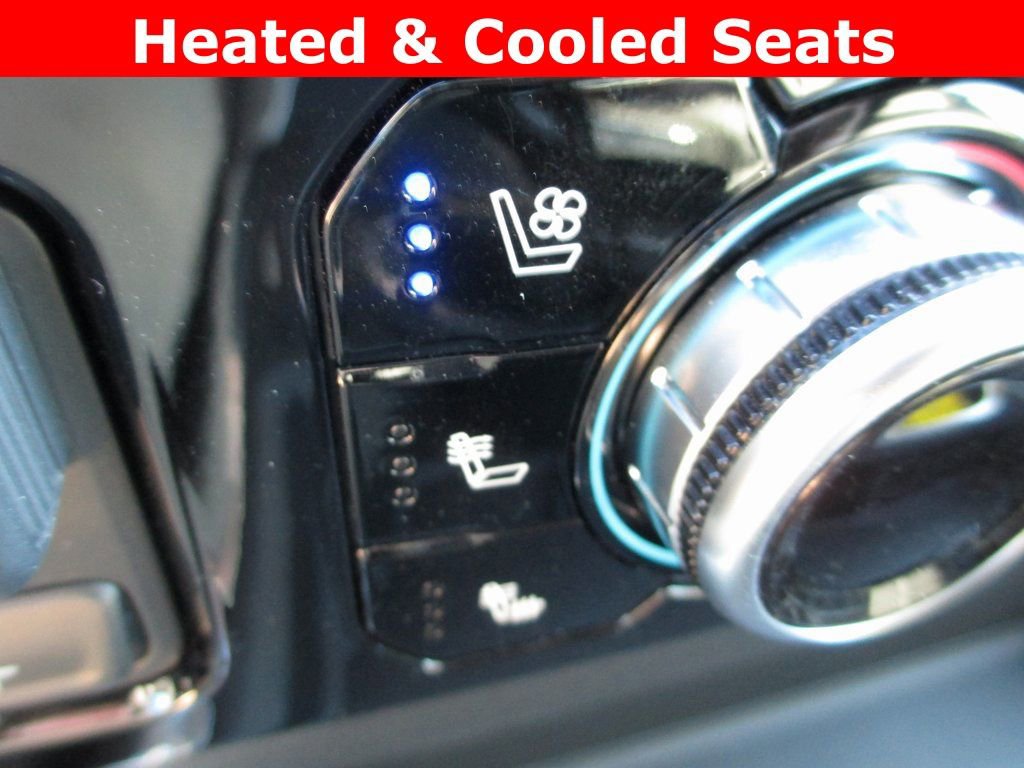 Used 2025 GMC Sierra 2500 SLT w/ SLT Premium Package image 17