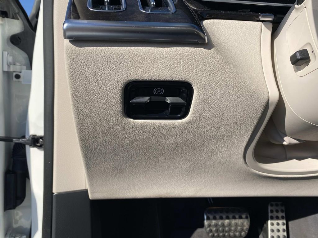 Certified 2023 Mercedes-Benz S 500 4MATIC image 15