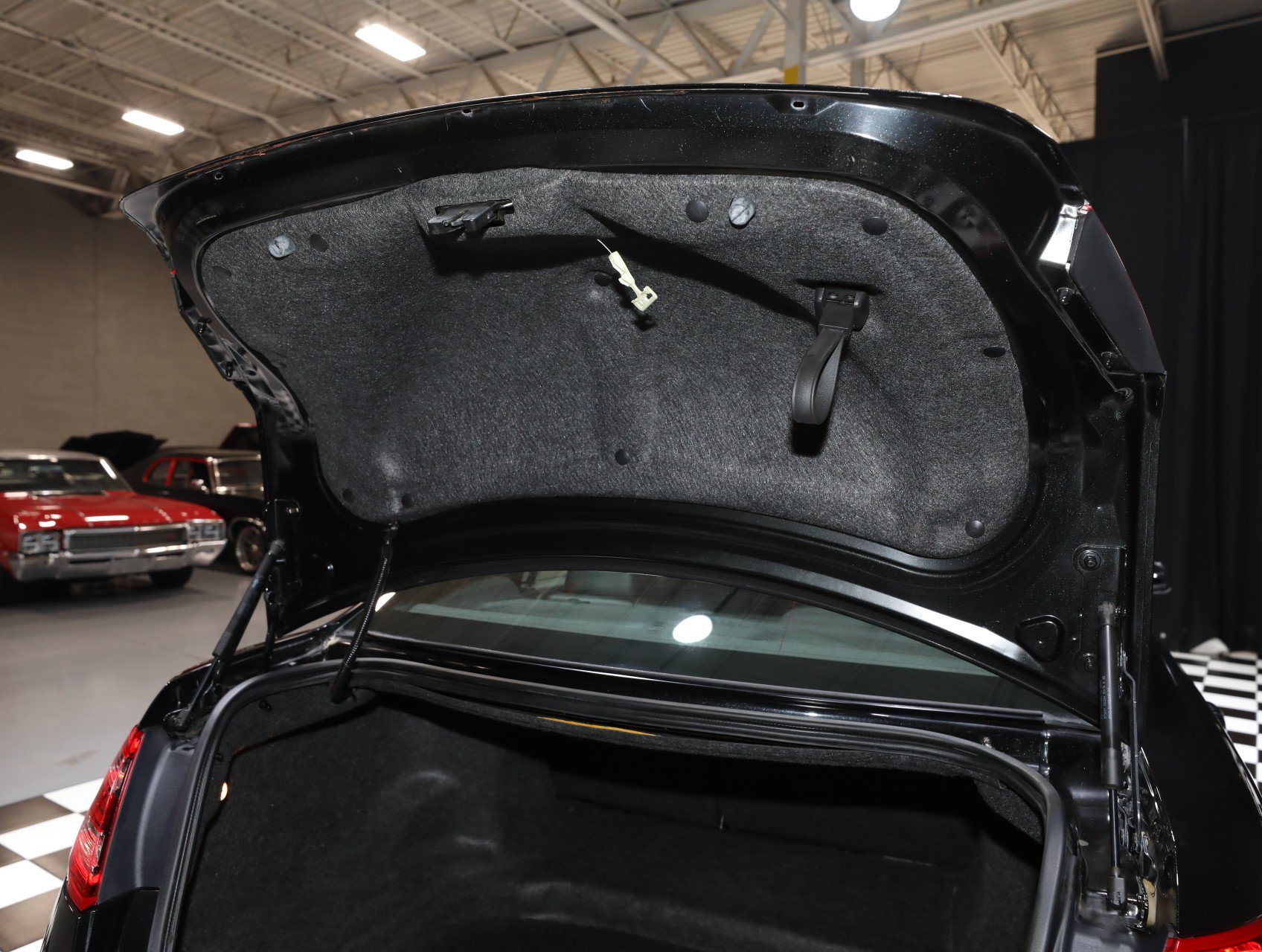 Used 2013 Ford Taurus SEL FWD image 39