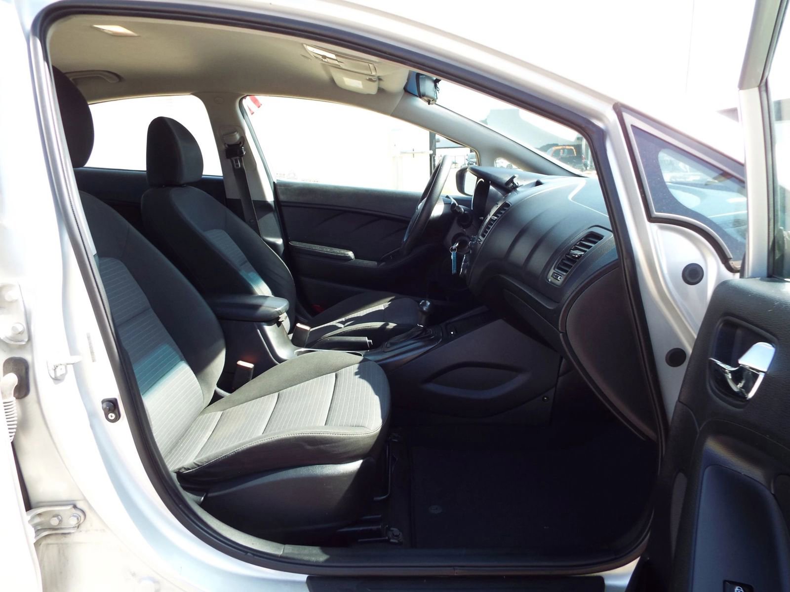 Used 2015 Kia Forte LX w/ Popular Package FWD image 20