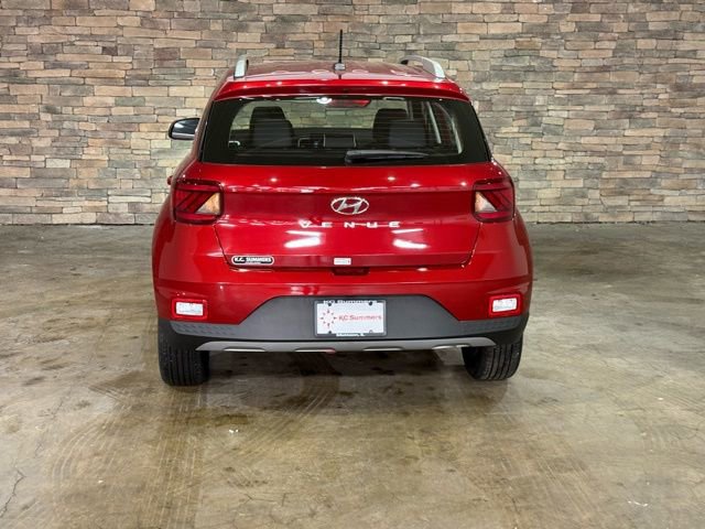 New 2025 Hyundai Venue Limited FWD image 5
