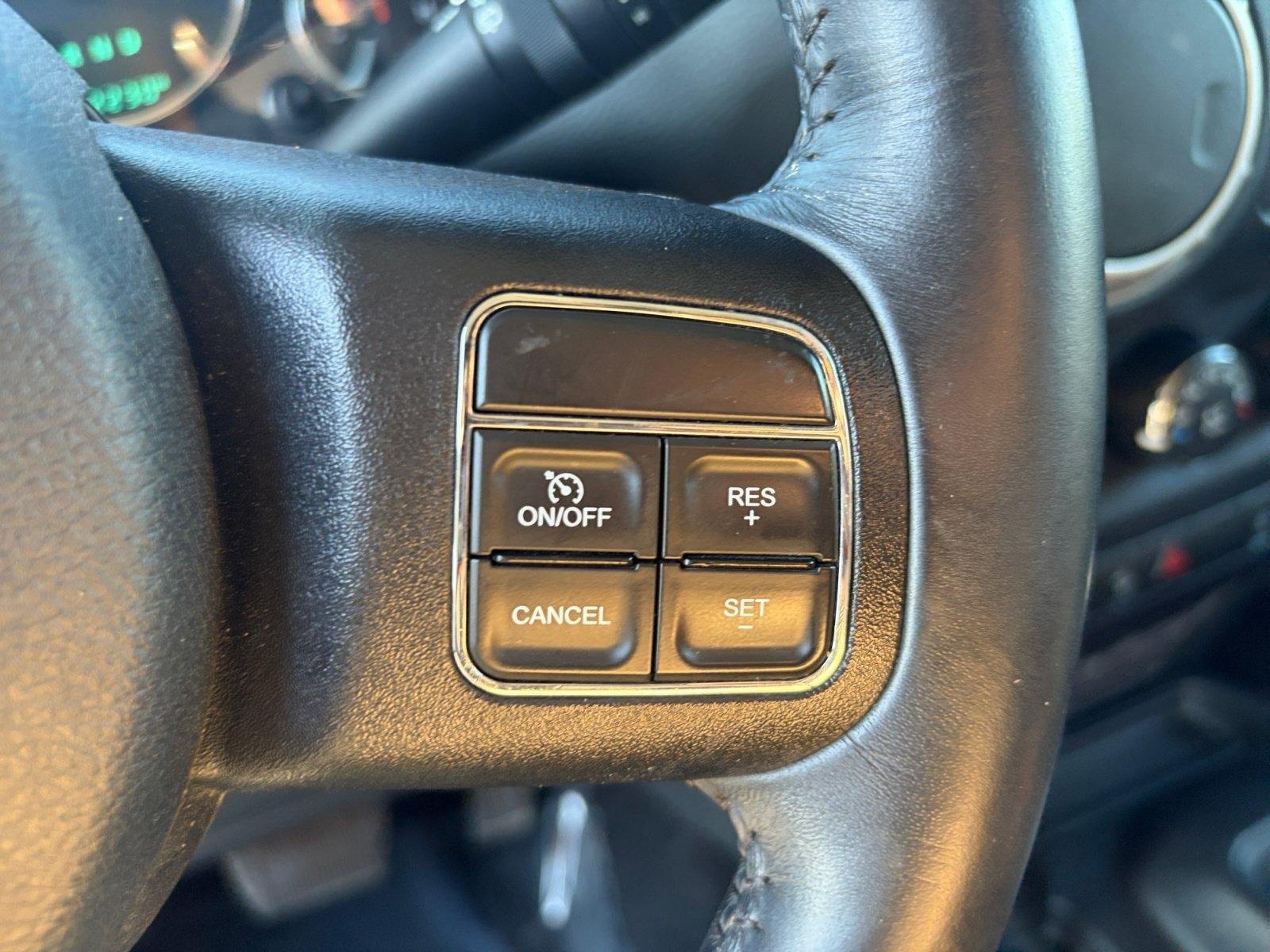 Used 2016 Jeep Wrangler Unlimited Sahara w/ Connectivity Group AWD/4WD image 18