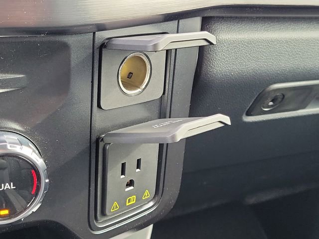 New 2026 Ford F250 Lariat w/ Black Appearance Package image 11