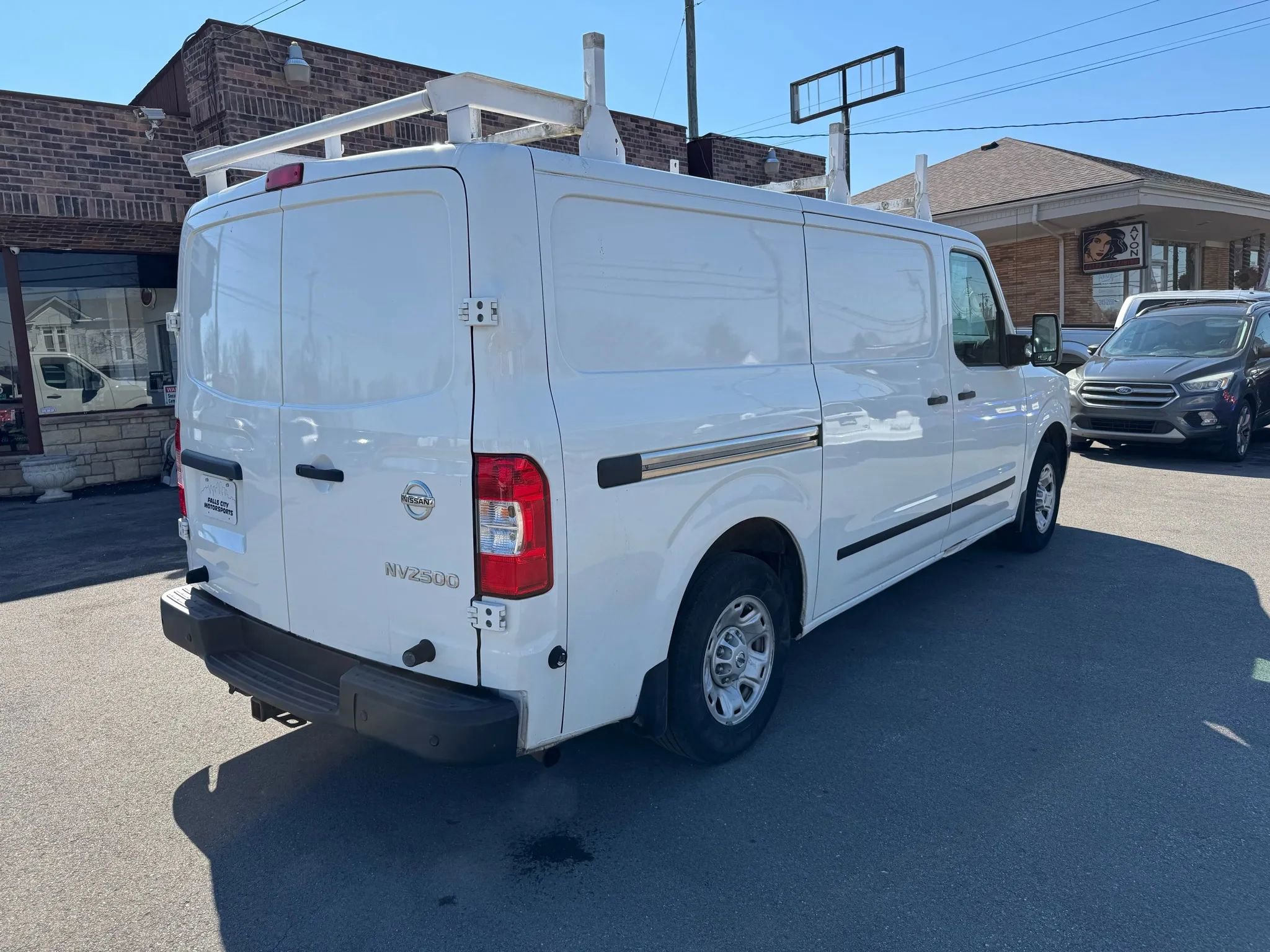 Used 2020 Nissan NV 2500 SV w/ Navigation Package image 16
