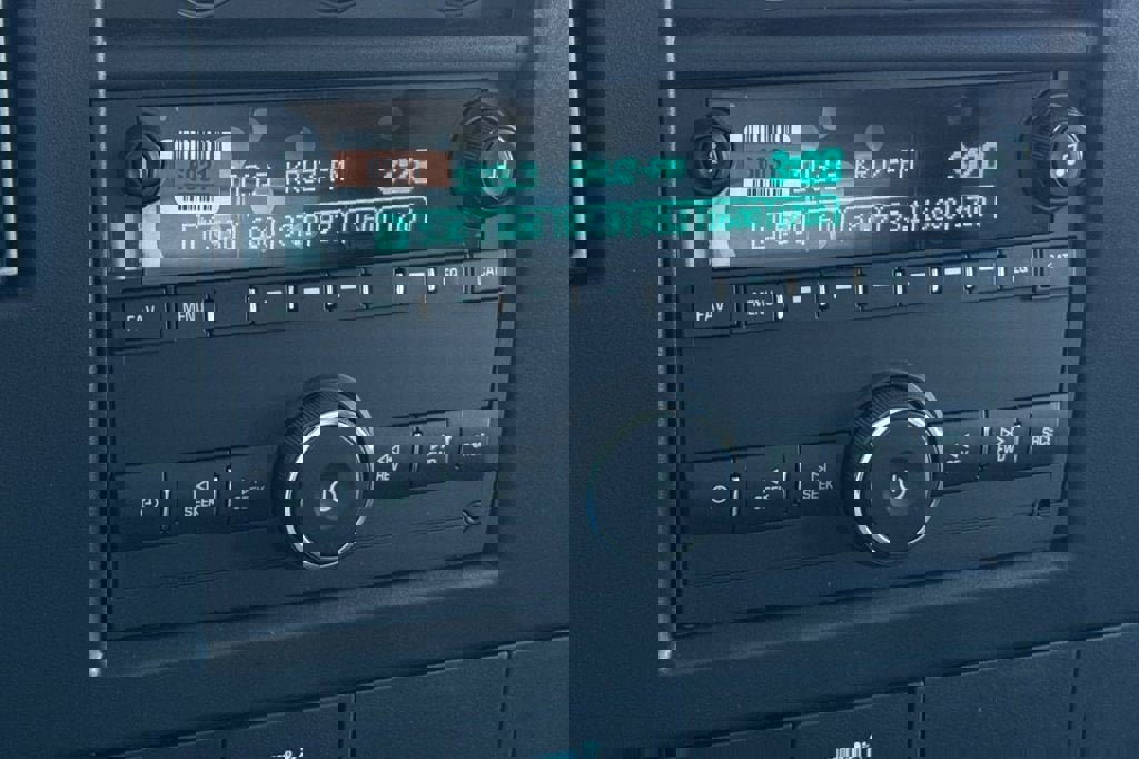 New 2026 Chevrolet Express 3500 w/ Power Convenience Package image 18