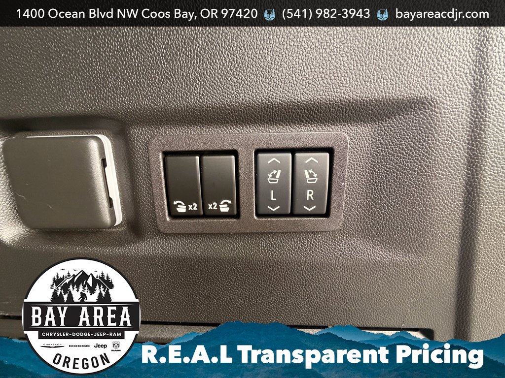 Used 2024 GMC Yukon Denali AWD/4WD image 28