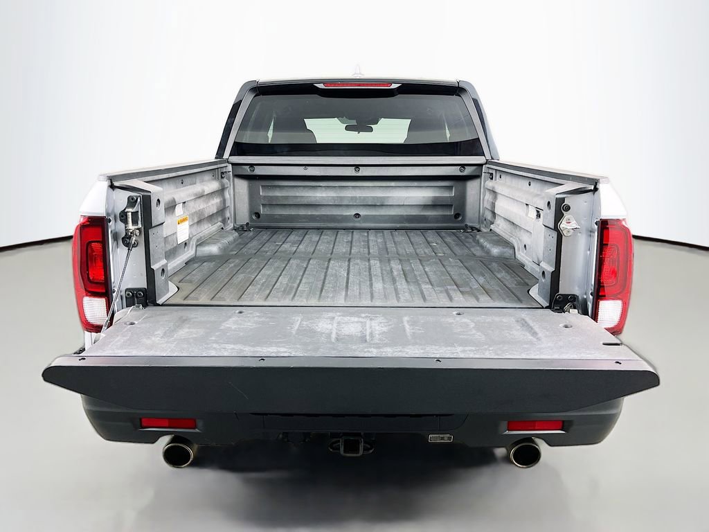 Used 2023 Honda Ridgeline Sport image 9