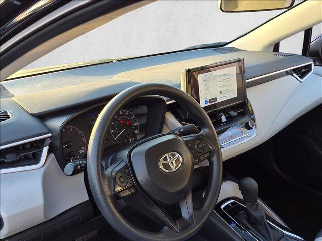 Used 2025 Toyota Corolla LE FWD image 8