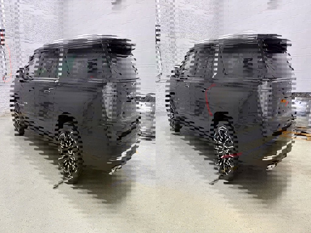 New 2026 Chevrolet Suburban High Country image 5