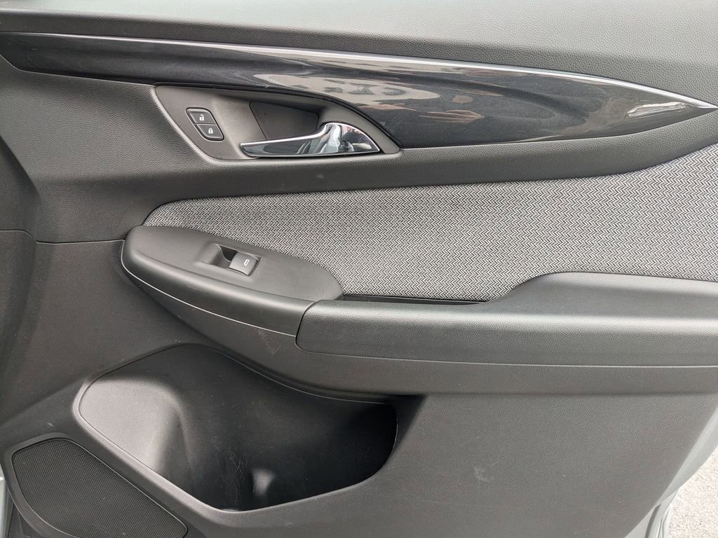 Used 2025 Chevrolet TrailBlazer LT image 32