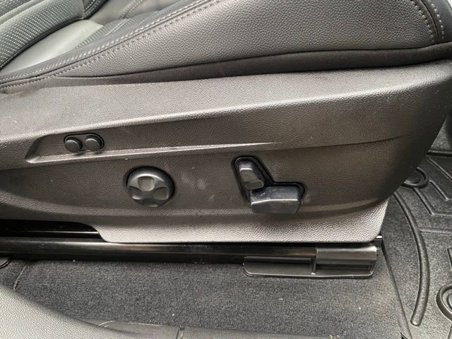 Used 2022 Alfa Romeo Stelvio Veloce image 40