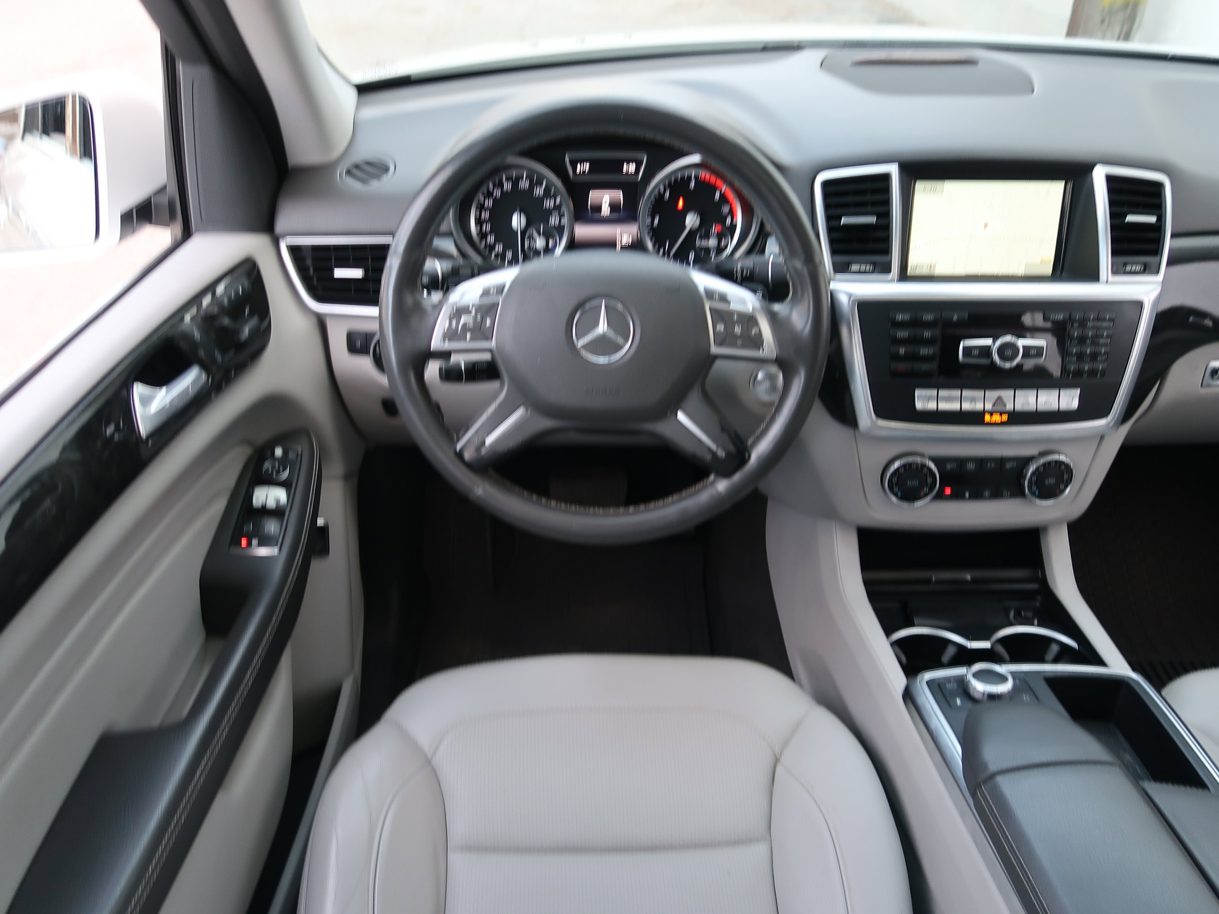 Used 2015 Mercedes-Benz ML 250 BlueTEC 4MATIC w/ Premium 1 Package image 14