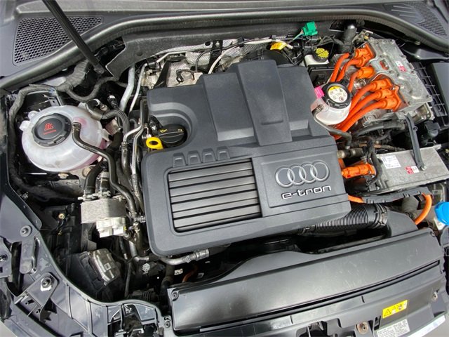Used 2018 Audi A3 e-tron Premium Plus image 28