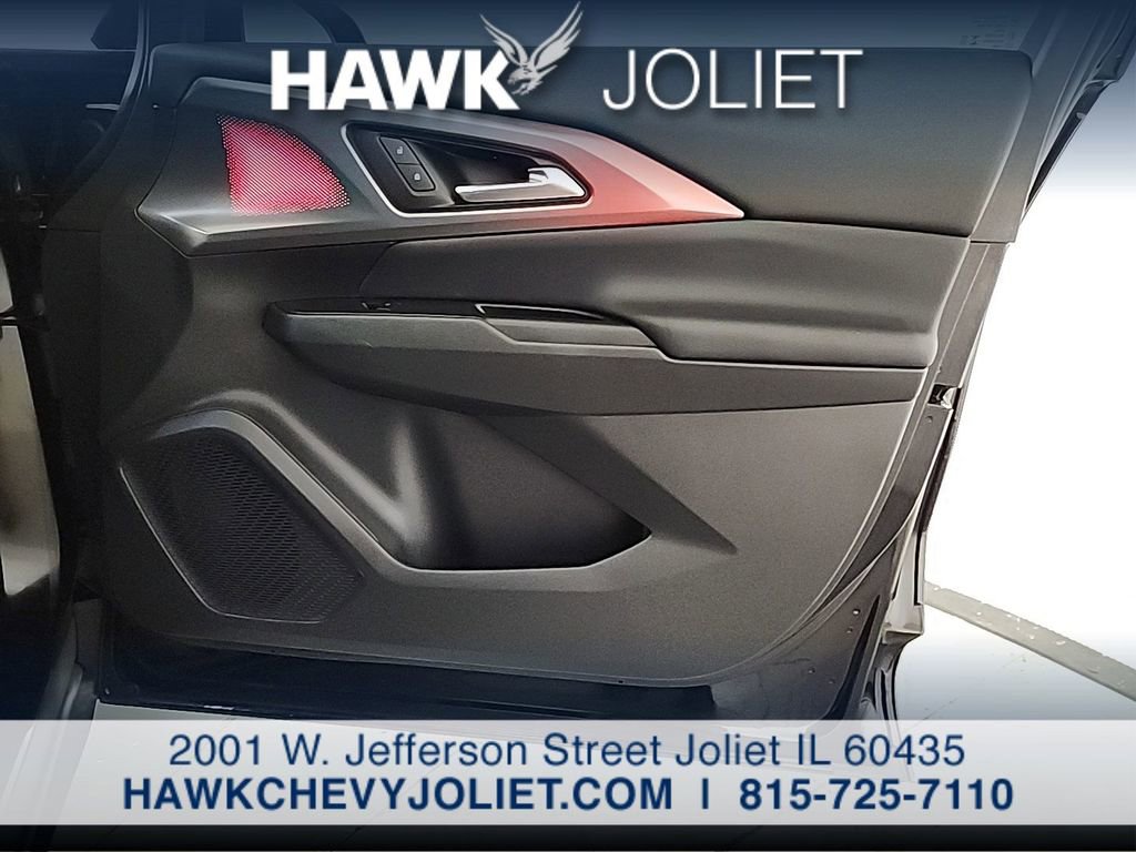 Used 2024 Chevrolet Equinox EV RS FWD image 21