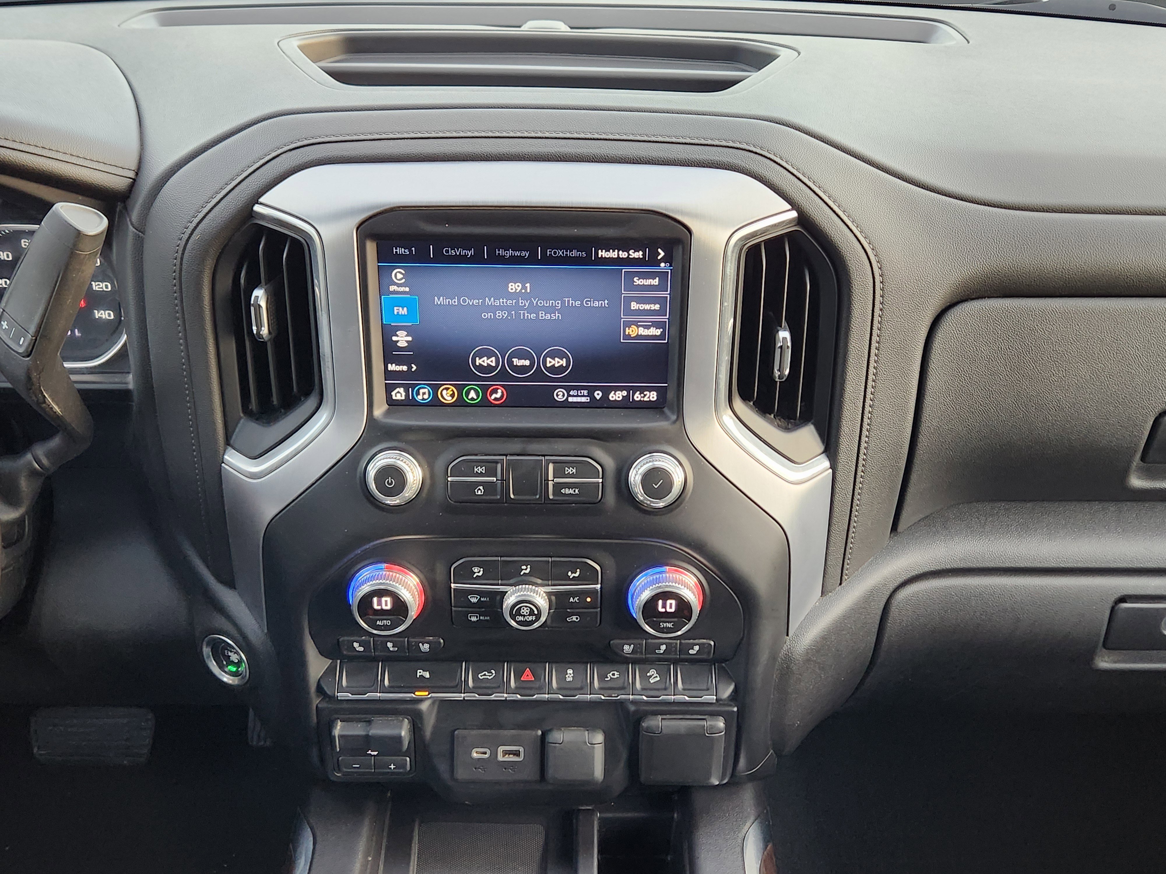 Used 2021 GMC Sierra 2500 SLT w/ SLT Premium Package image 18