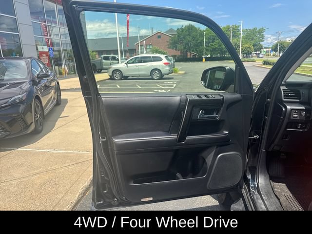 Used 2023 Toyota 4Runner 40th Anniversary SE AWD/4WD image 12