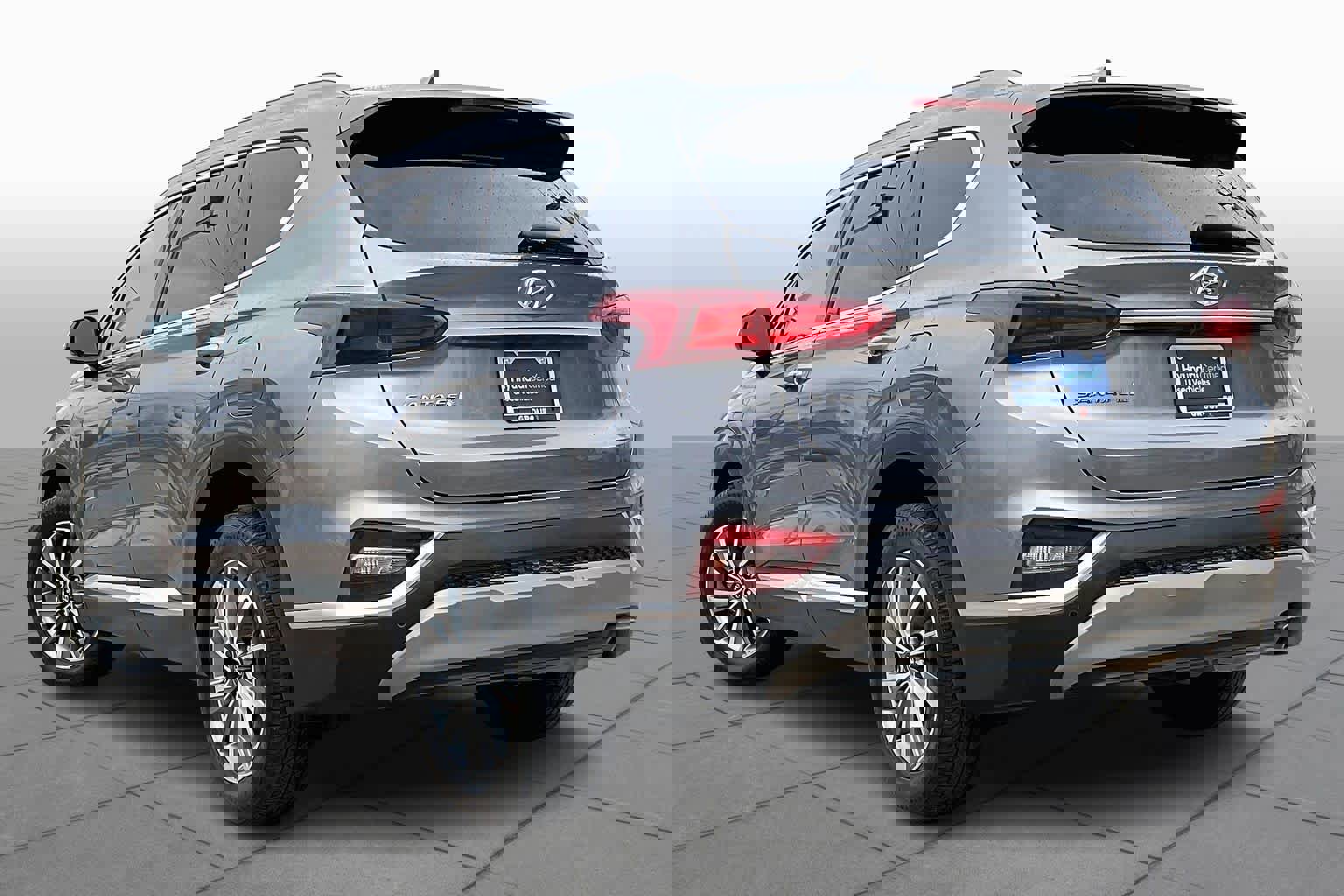 Used 2020 Hyundai Santa Fe SEL w/ Convenience Package image 9