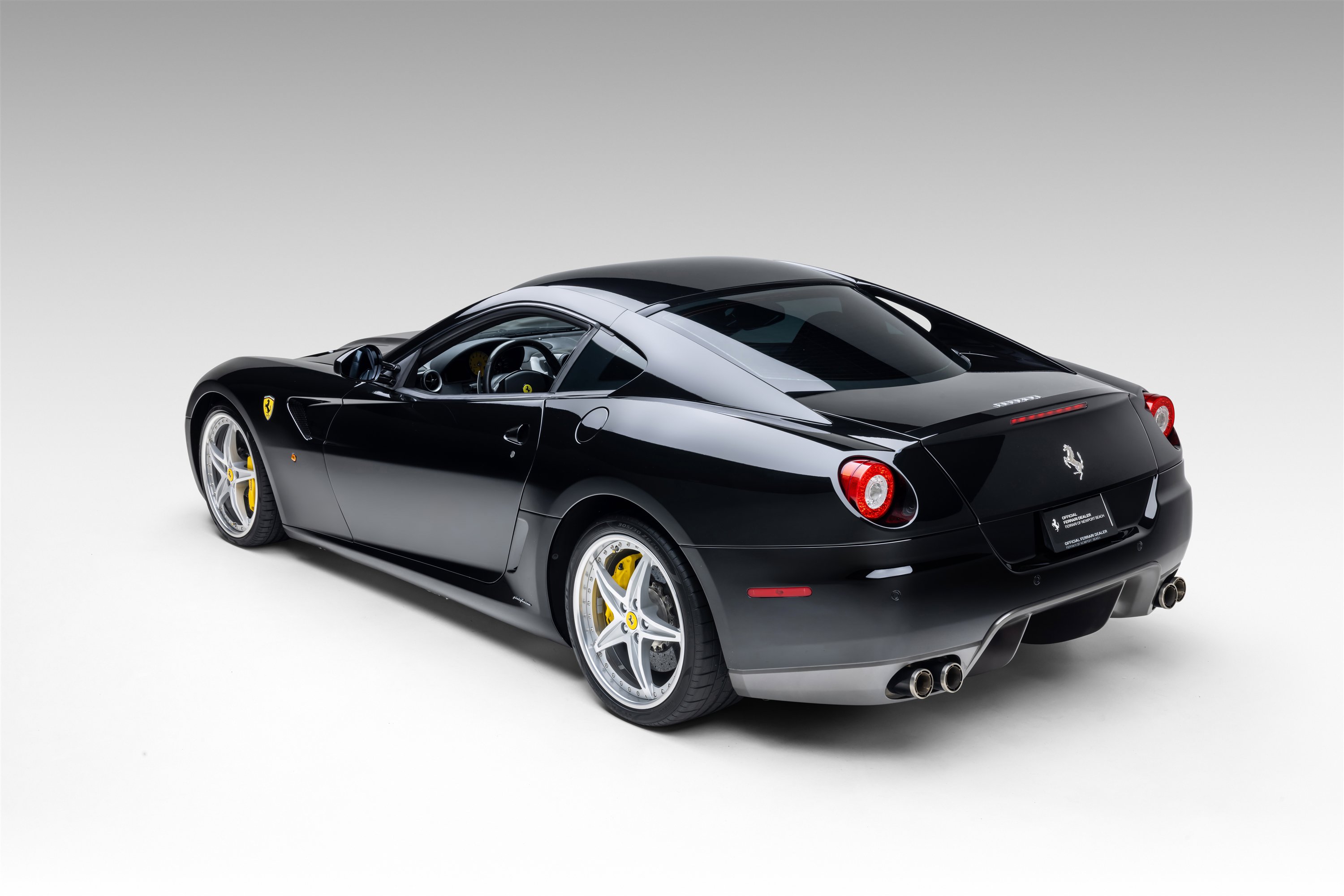 Used 2007 Ferrari 599 GTB Fiorano RWD image 10