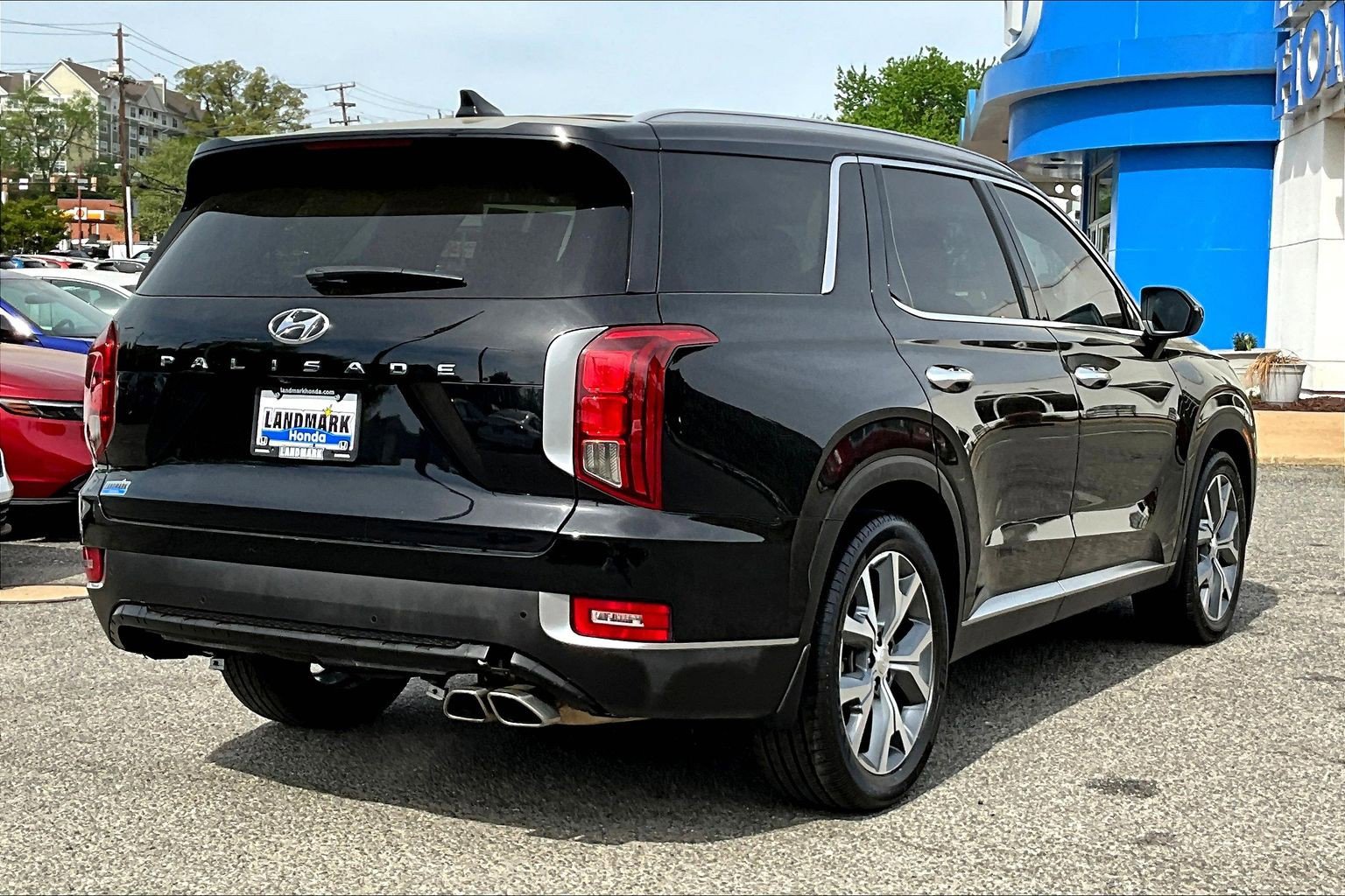 Used 2021 Hyundai Palisade SEL FWD image 2