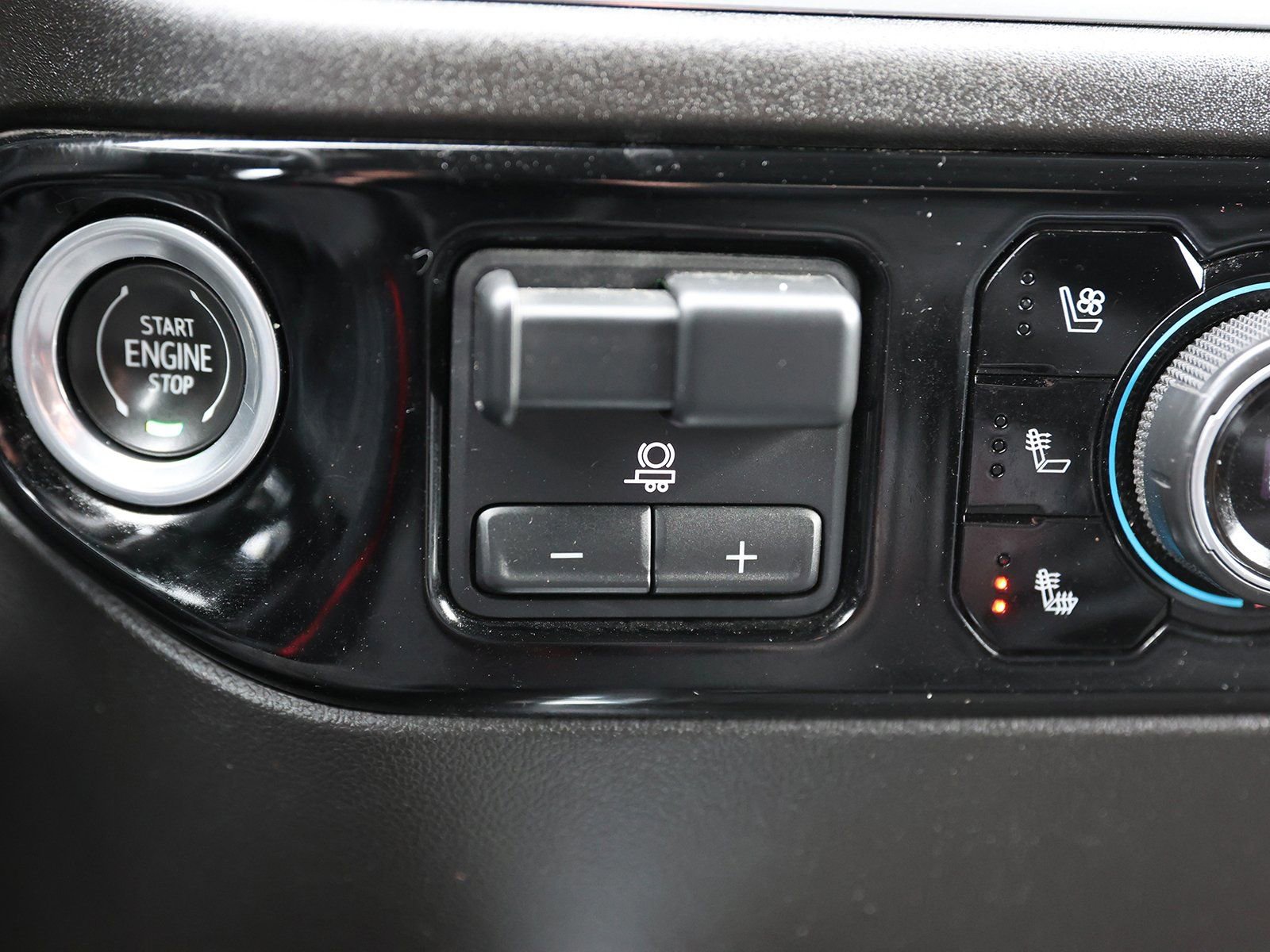 Certified 2024 Chevrolet Silverado 3500 LTZ w/ LTZ Premium Package image 35