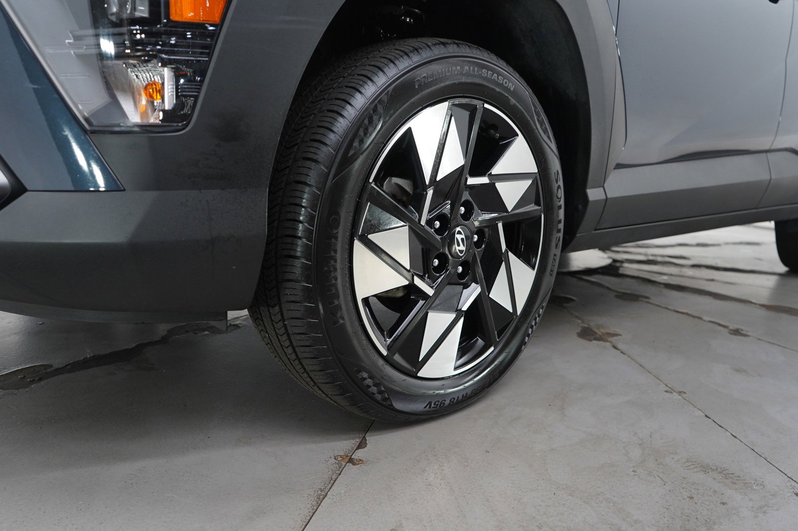 Used 2024 Hyundai Kona SEL image 25