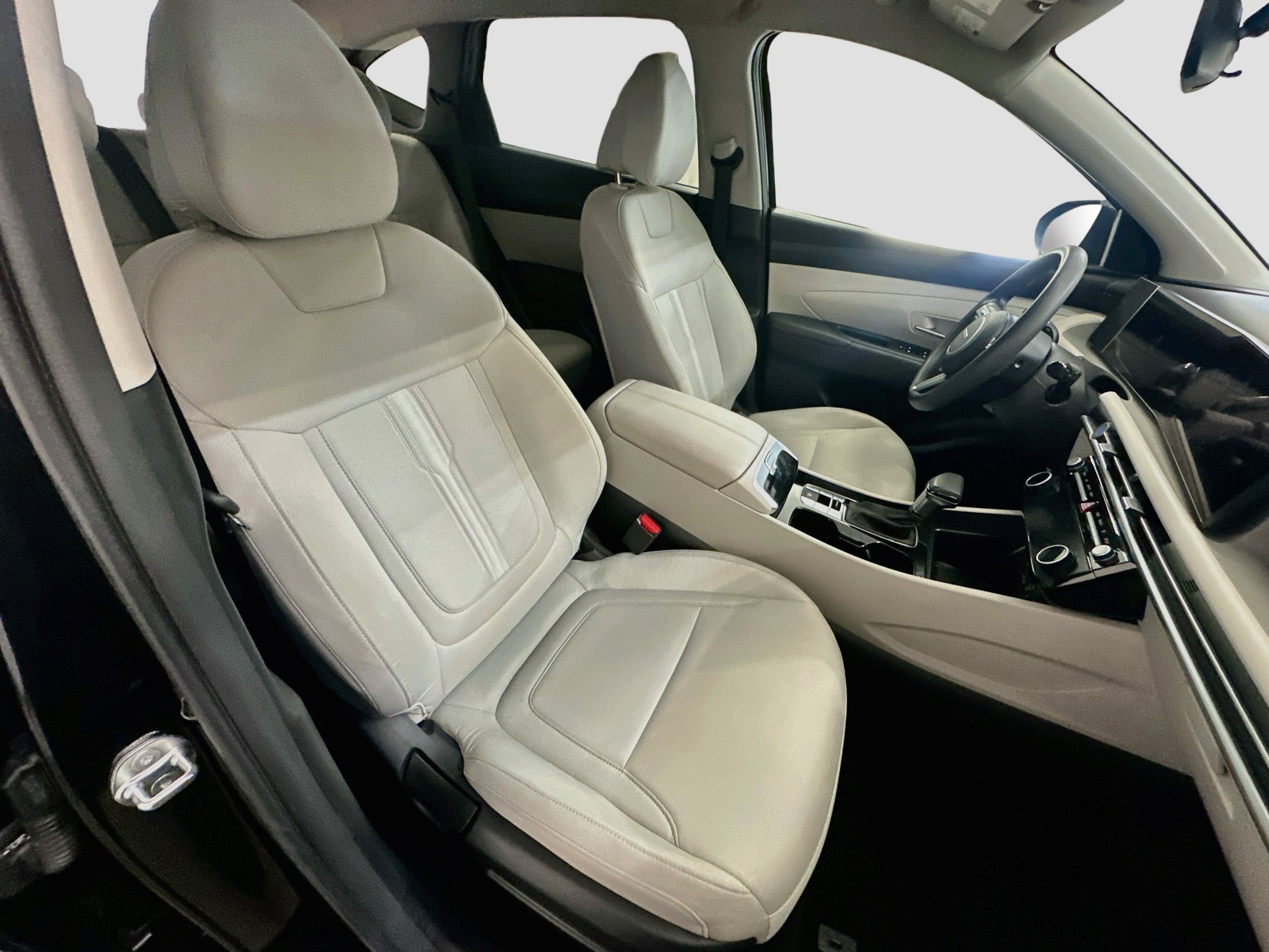 Used 2025 Hyundai Tucson SEL AWD/4WD image 32