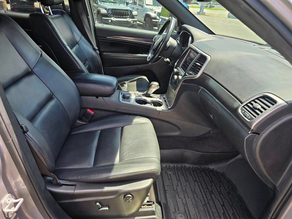 Used 2018 Jeep Grand Cherokee Limited w/ Trailer Tow Group IV AWD/4WD image 14