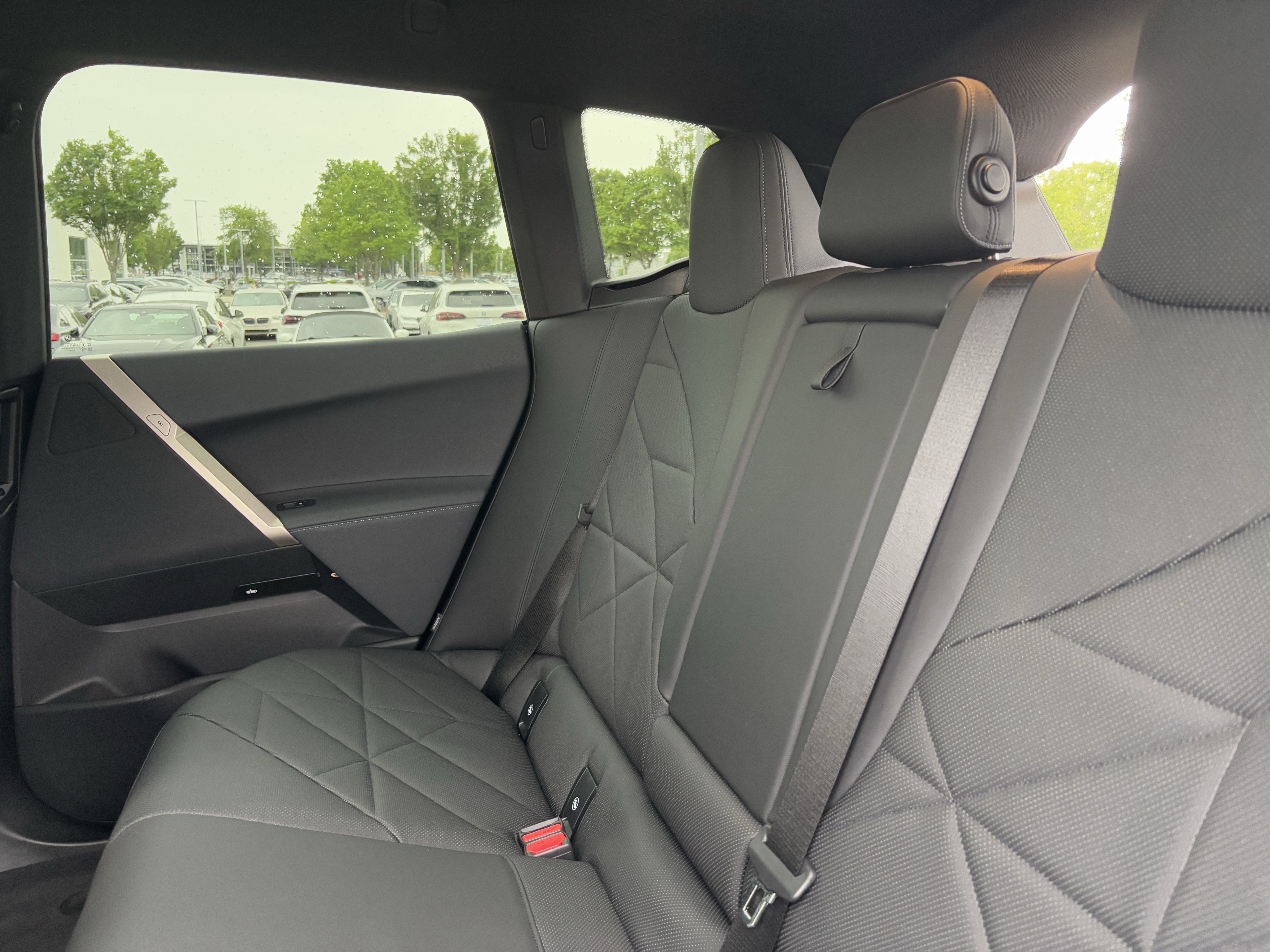 Certified 2023 BMW iX xDrive50 AWD/4WD image 32
