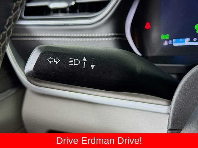 Used 2023 Jeep Grand Cherokee Overland w/ Adv Protech Group III AWD/4WD image 15